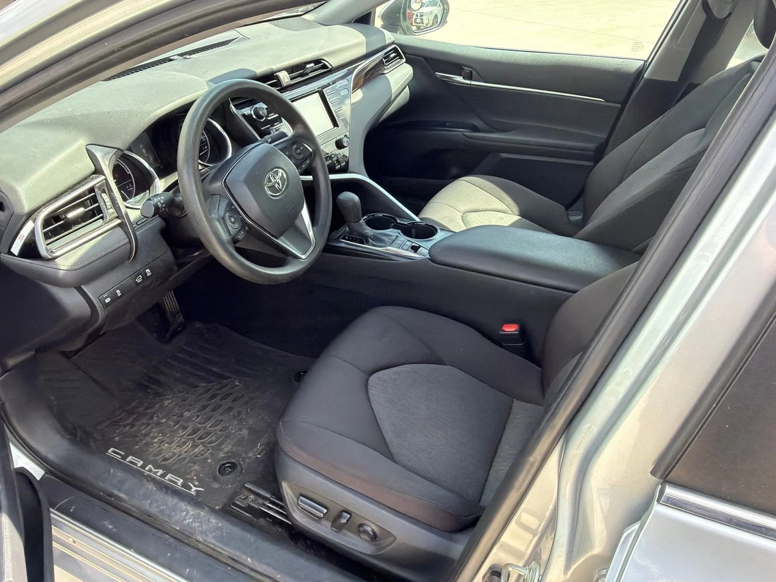 Used 2020 Silver Toyota LE image 5