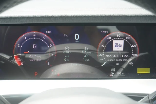 New 2026 Platinum Gray Metallic Volkswagen SE R-Line Black image 30