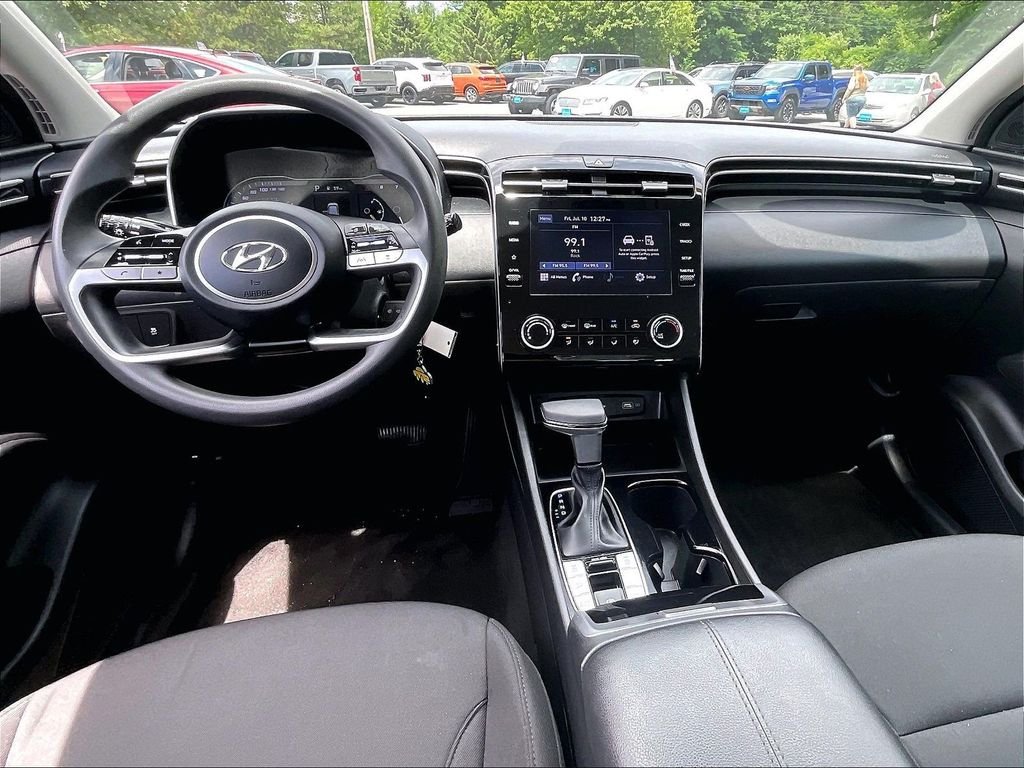 Used 2023 Silver Hyundai SE image 21