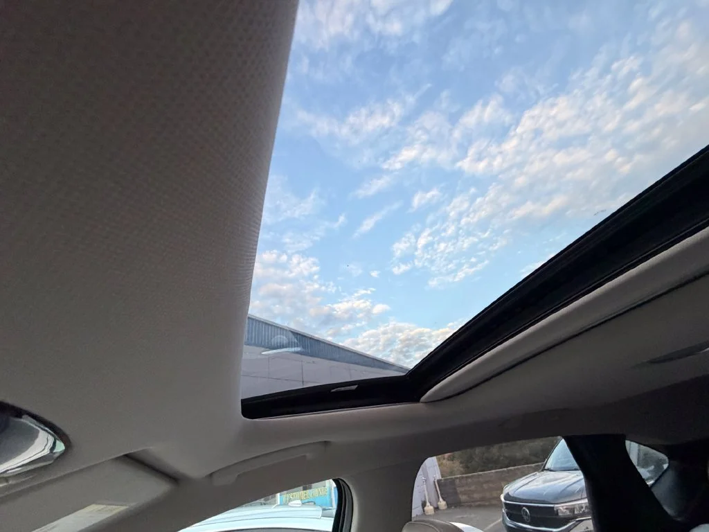 Used 2022 Black Hyundai SEL image 21
