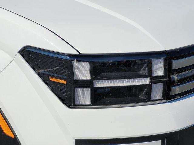 New 2026 White Hyundai SE image 10