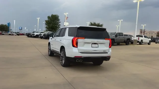 2027 GMC Yukon Denali Ultimate - Photo 7