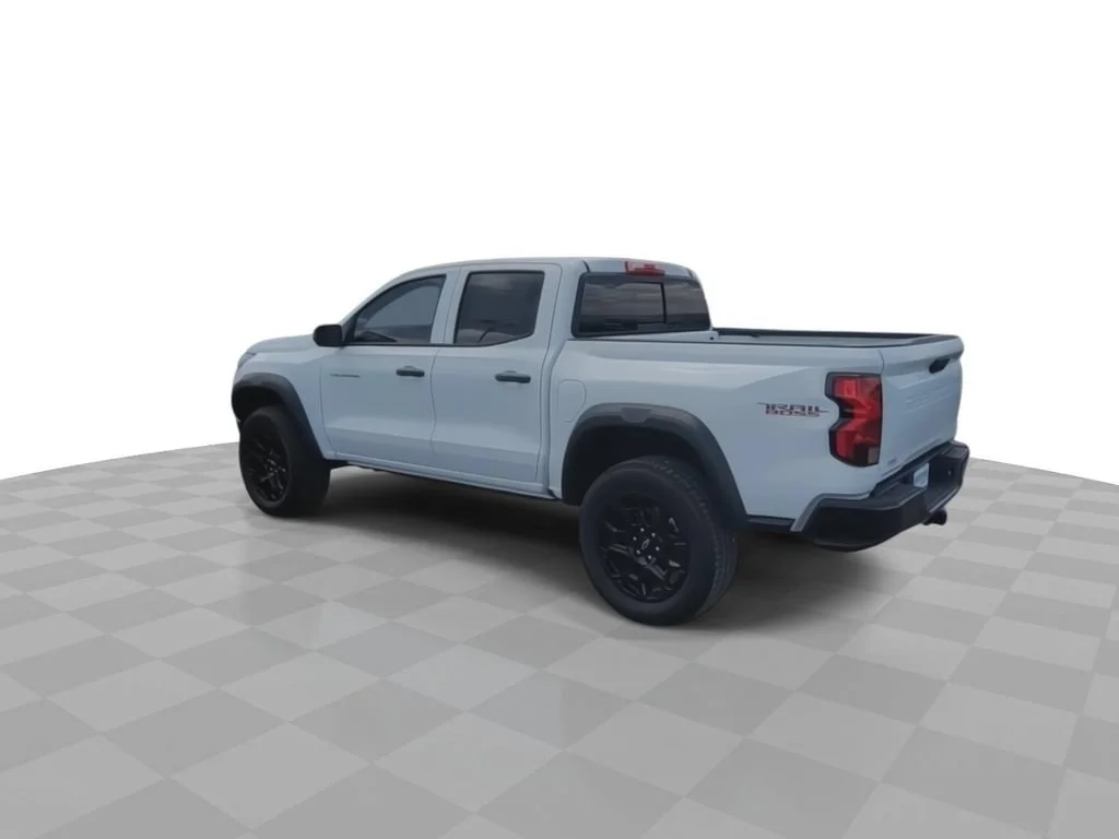 New 2026 Summit White Chevrolet Trail Boss image 6