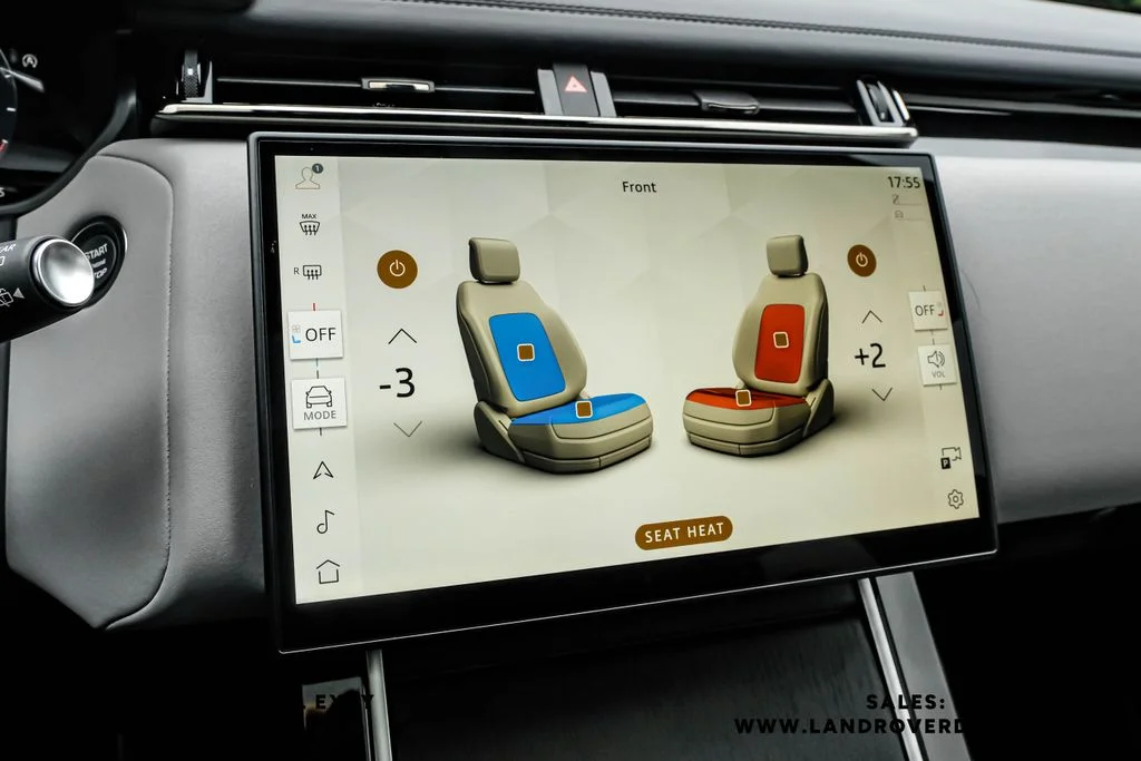 New 2026 Ostuni Pearl Wht Prem Met Land Rover Dynamic SE image 29