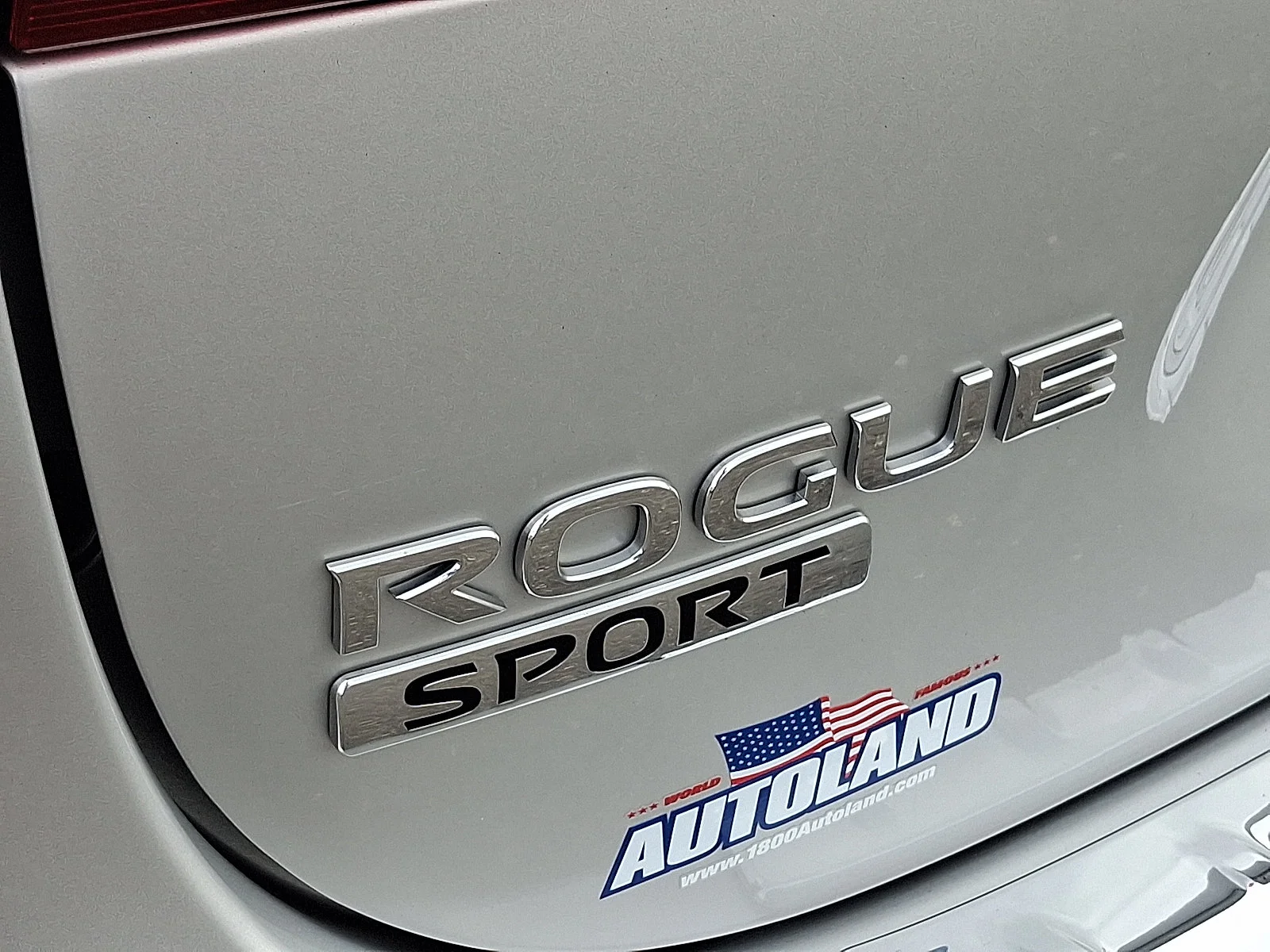 Used 2022 Brilliant Silver Metallic Nissan SV image 30