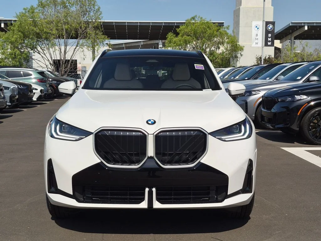 New 2026 White BMW 30 xDrive image 4