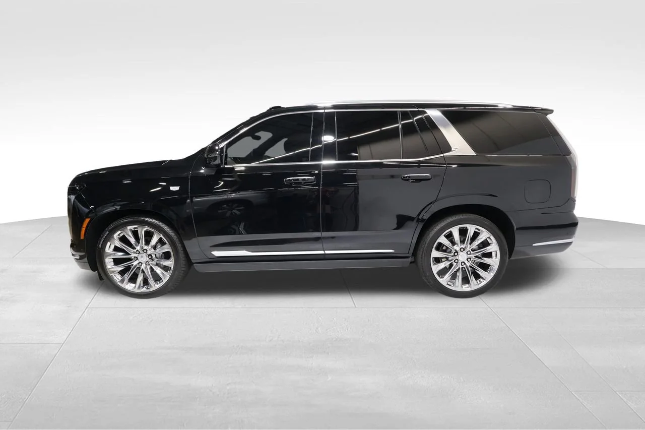 2026 Cadillac Escalade Luxury 4WD's photo
