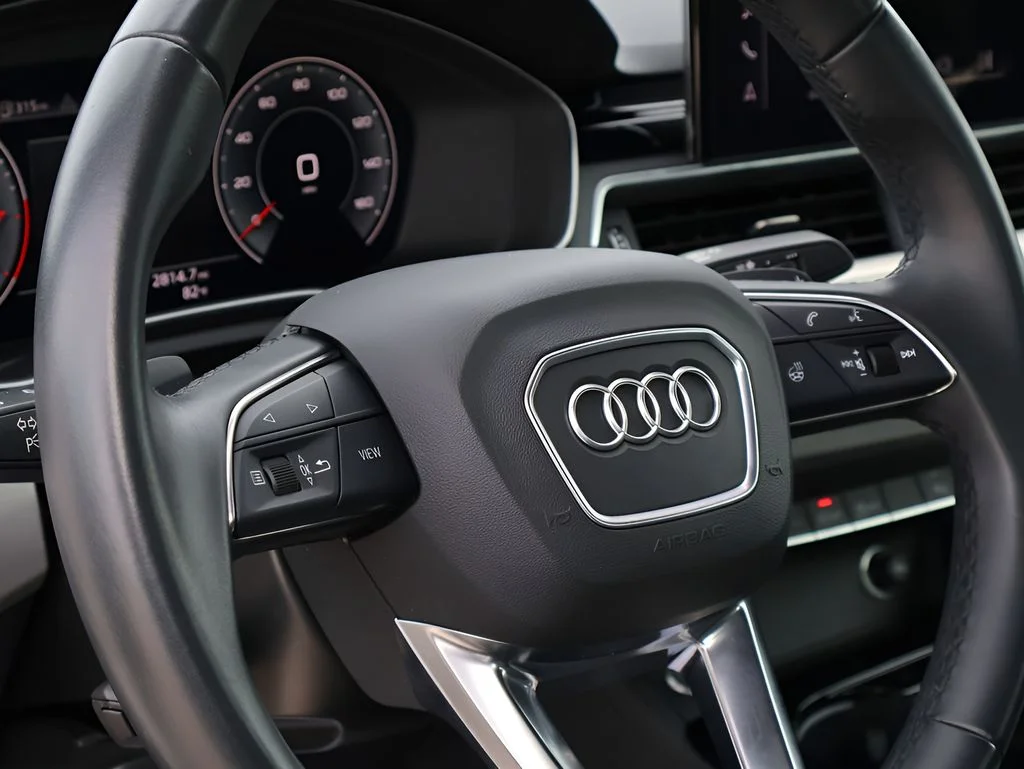 Used 2025  Audi 45 S line Premium image 21