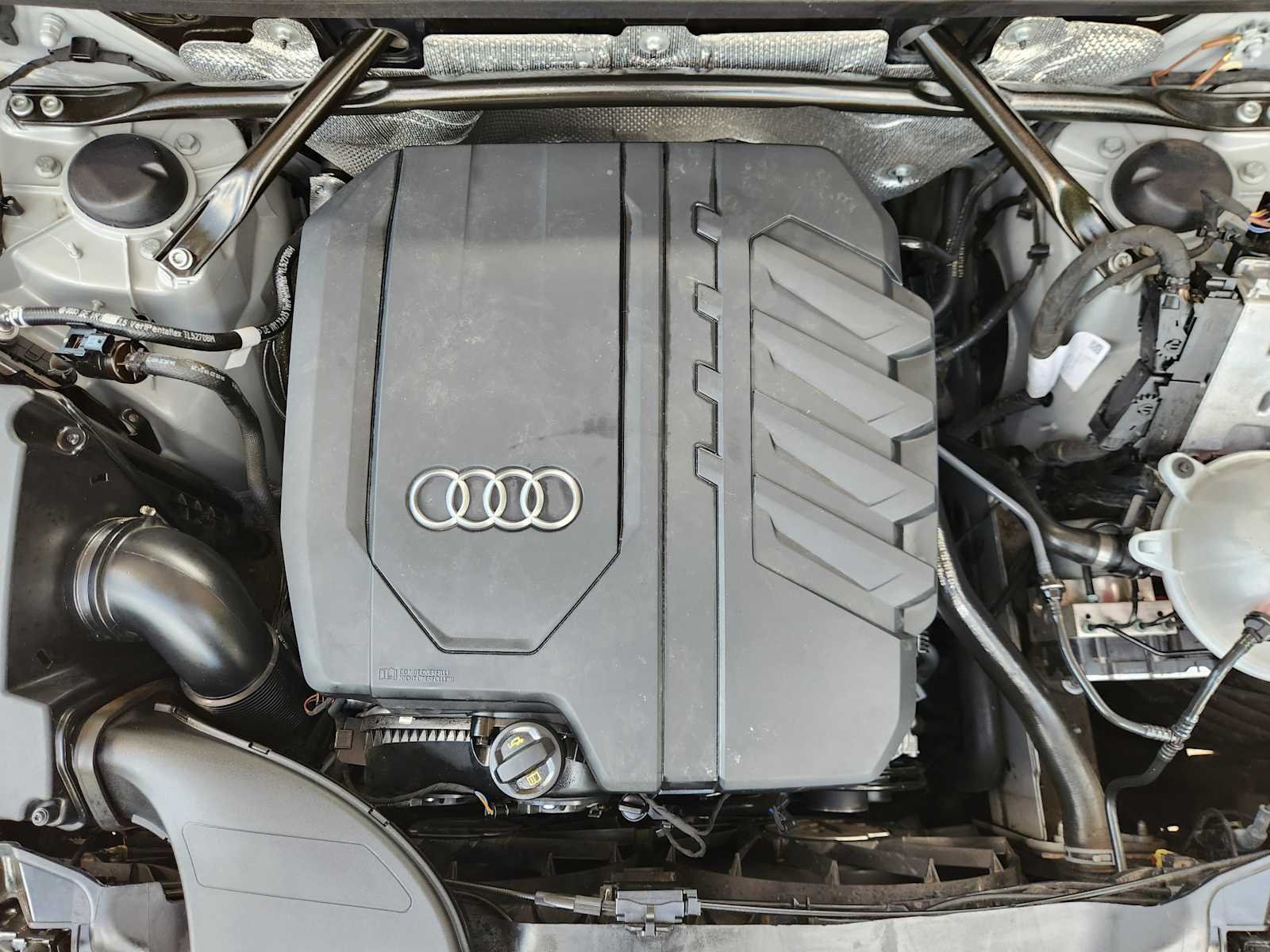 Used 2022 Florett Silver Metallic Audi S line Premium Plus image 30