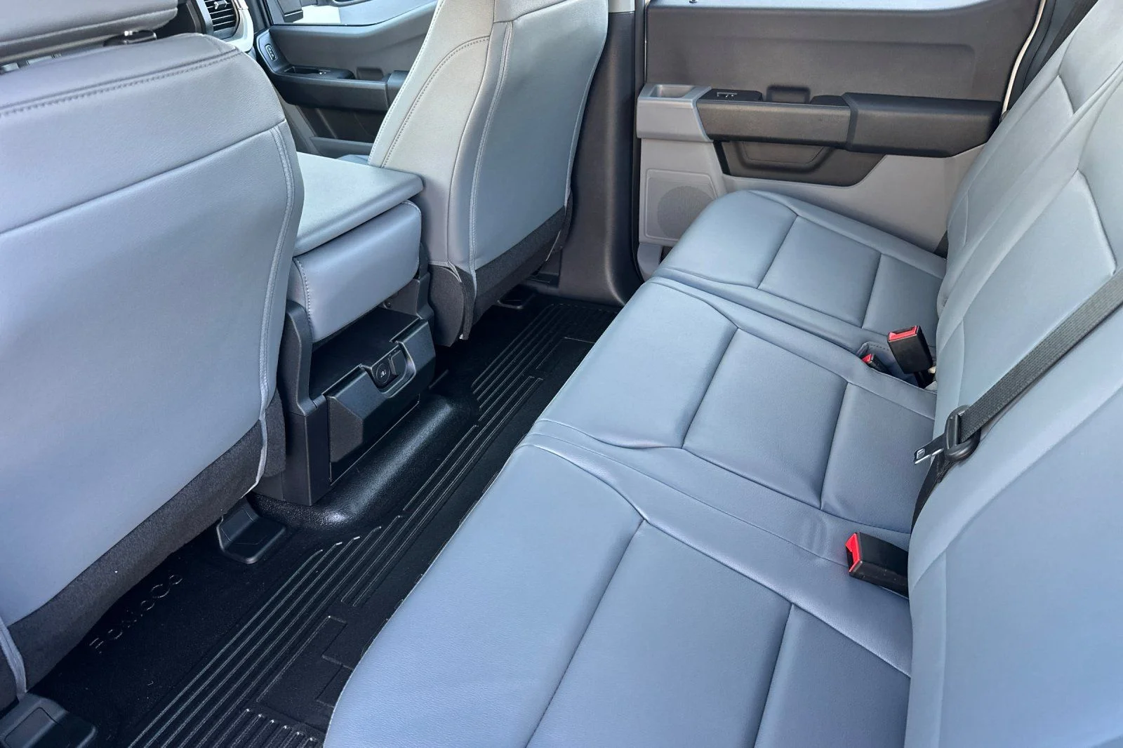 New 2026 Oxford White Ford F-250® XL image 11