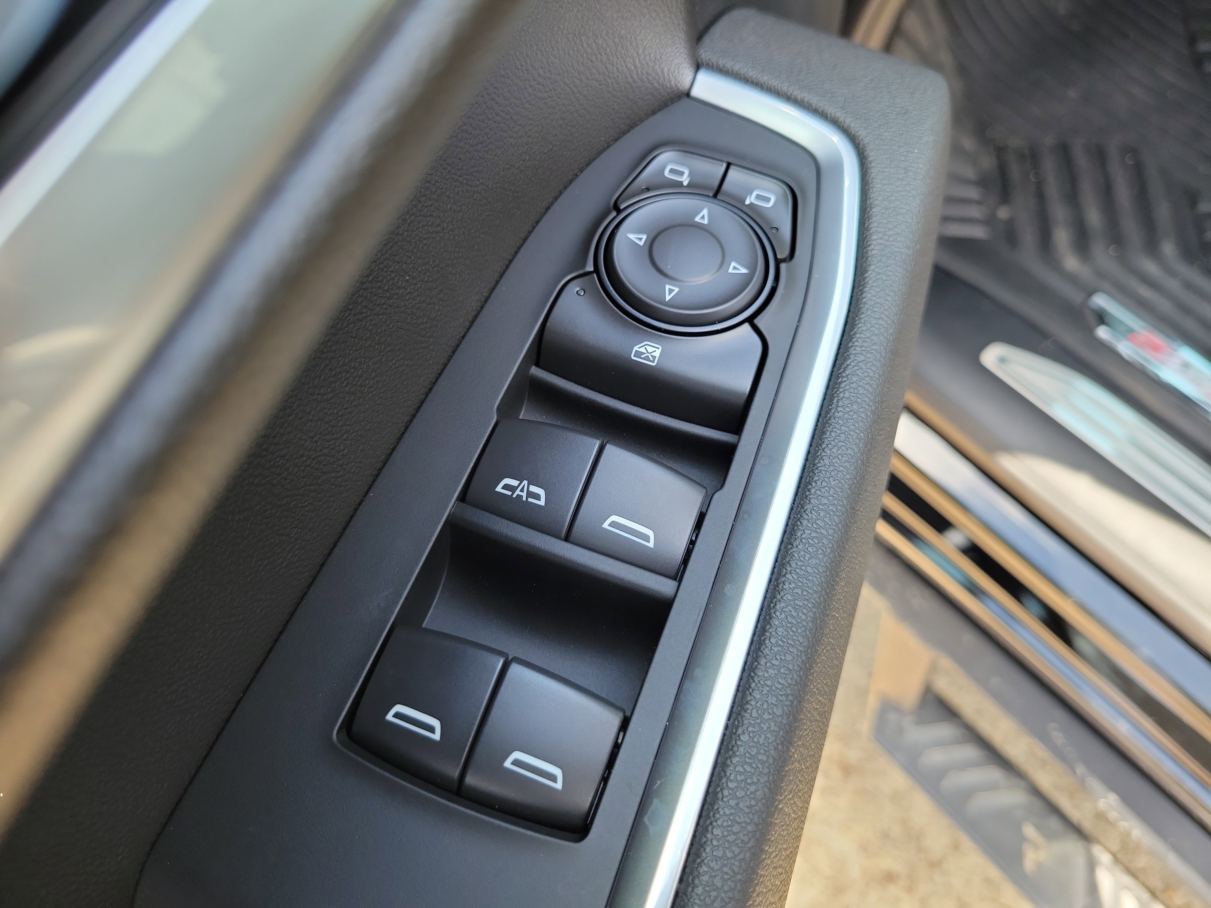 2026 Chevrolet Silverado 1500 LT - Photo 17