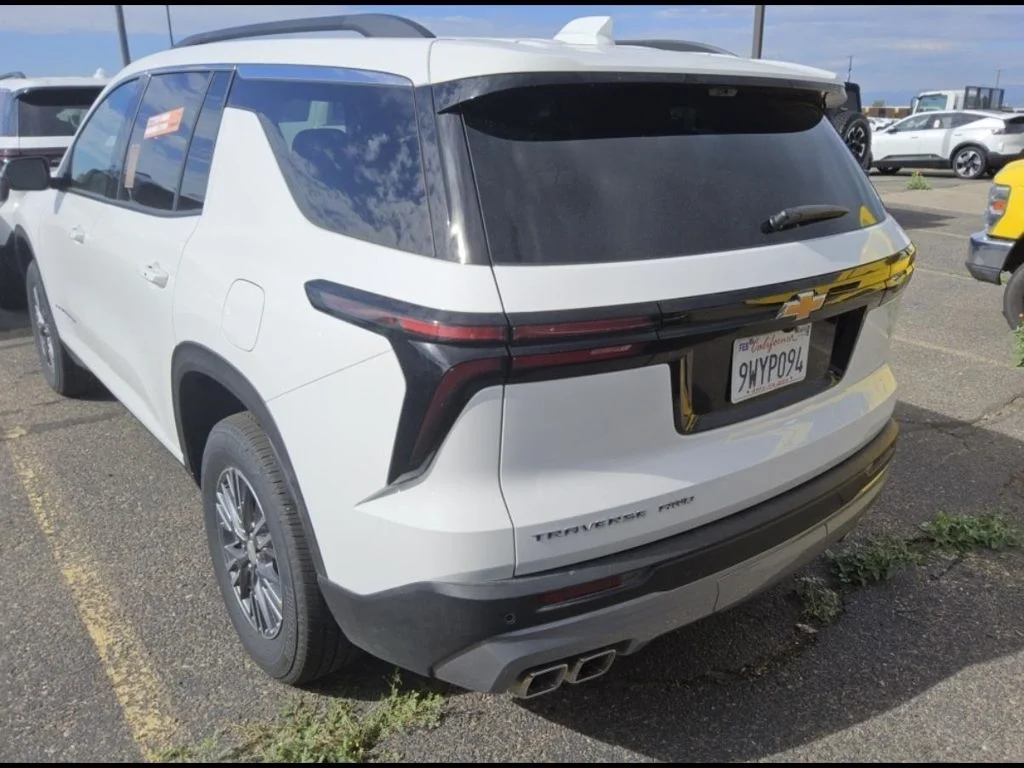 Used 2026 White Chevrolet LT image 4