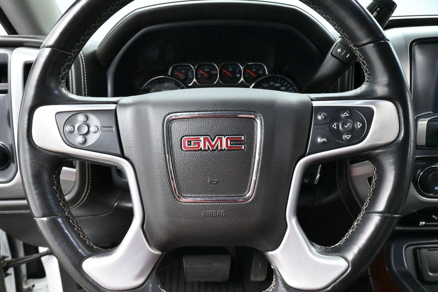 Used 2018 Summit White GMC SLT image 17