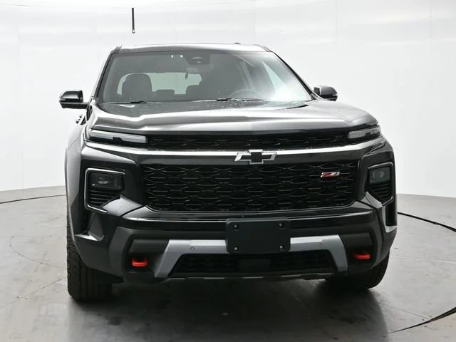 Used 2026 Mosaic Black Metallic Chevrolet Z71 image 2