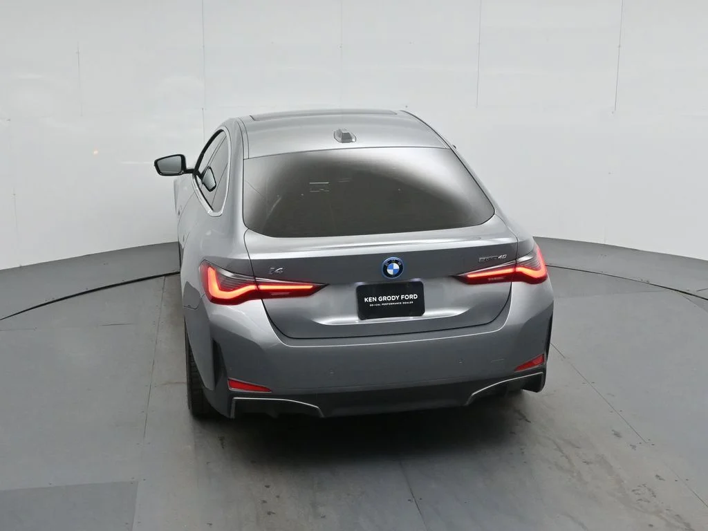 Used 2023 Gray BMW eDrive40 image 43