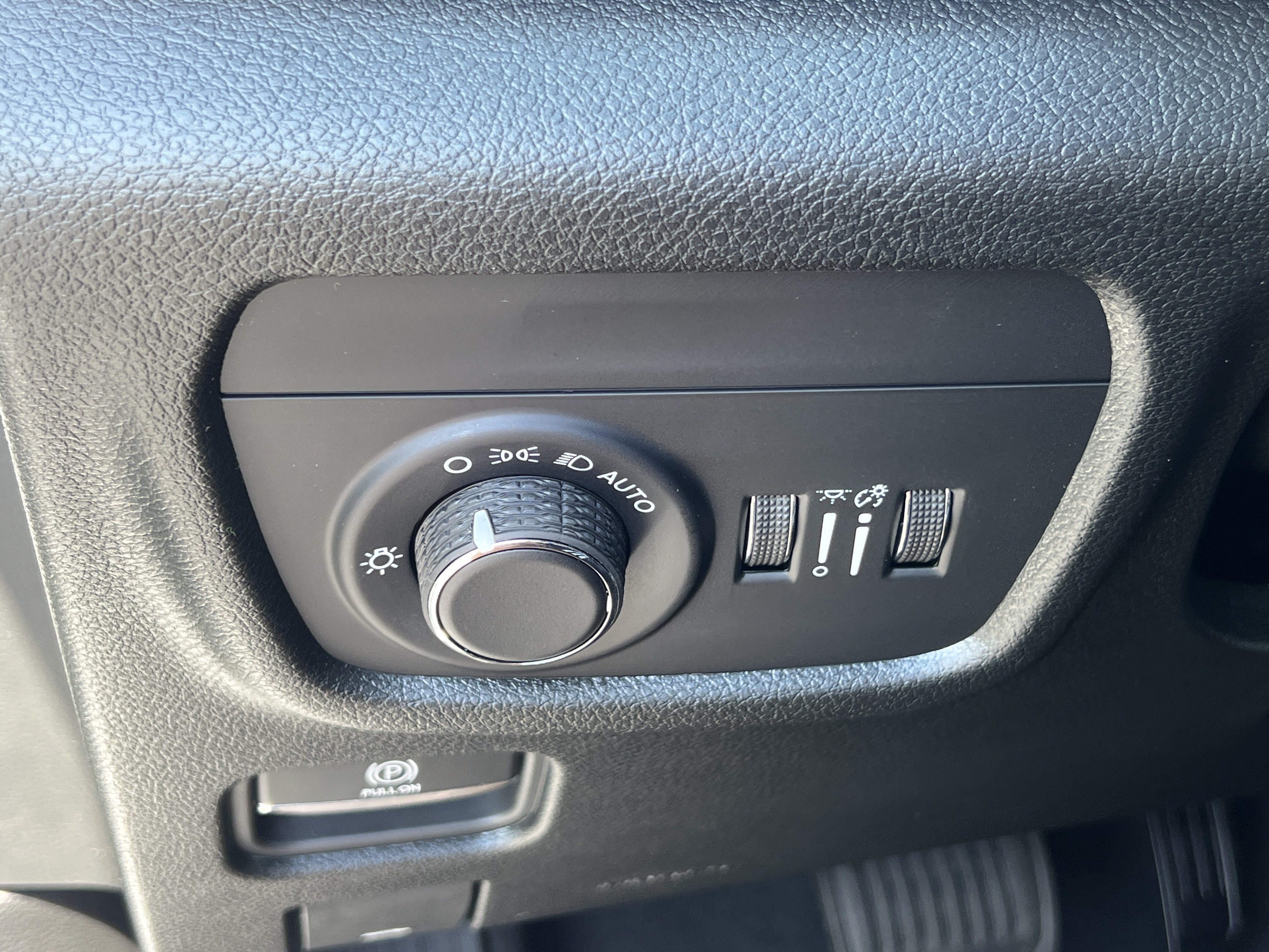New 2026 Bright White Clearcoat Jeep Laredo image 28