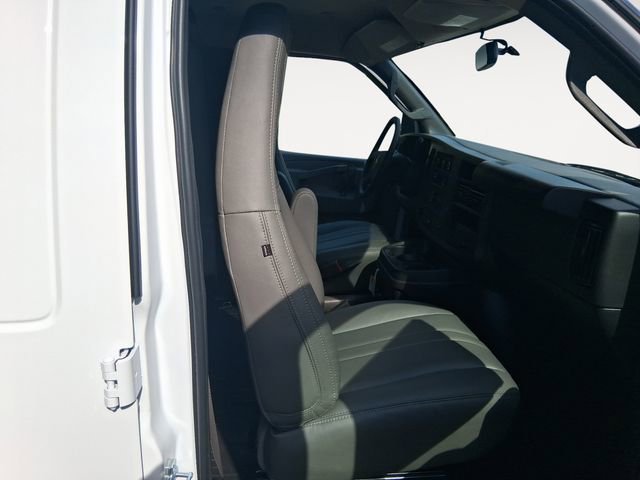 2025 Chevrolet Express Cargo Work Van - Photo 15