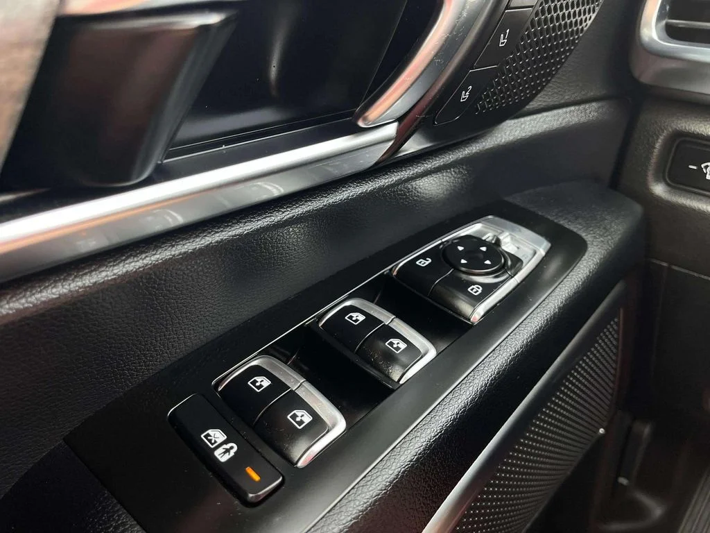 Used 2022 Gravity Gray Kia SX image 27
