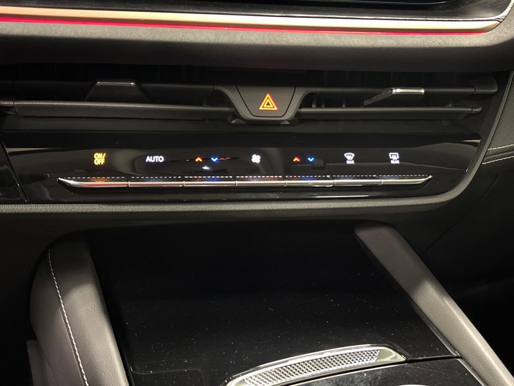 2025 Buick Envision Sport Touring - Photo 35