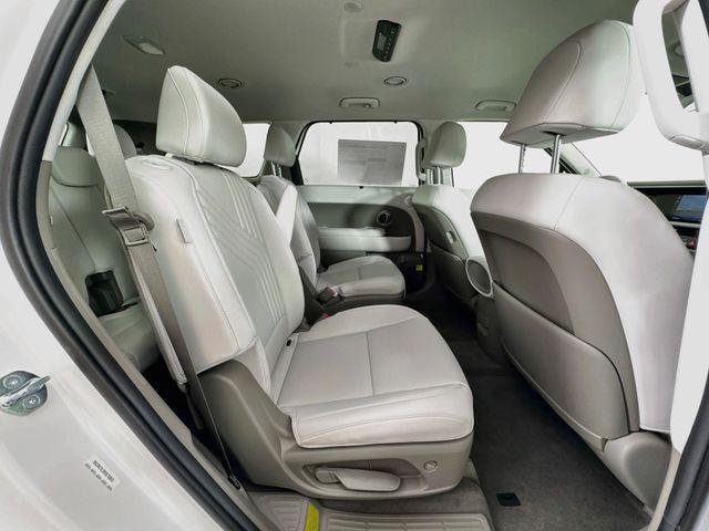 New 2026 White Hyundai Blue SEL 7P image 44