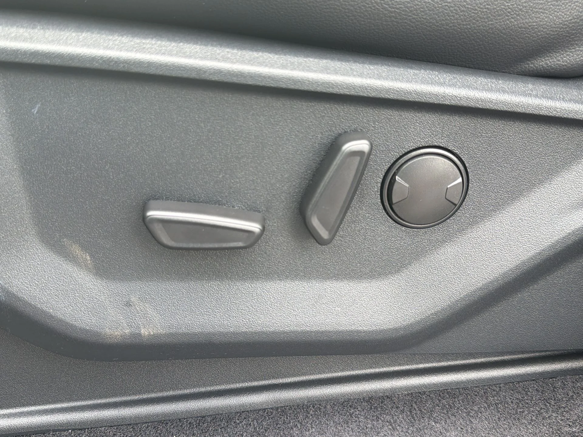 New 2026 Agate Black Metallic Ford Lariat® image 26