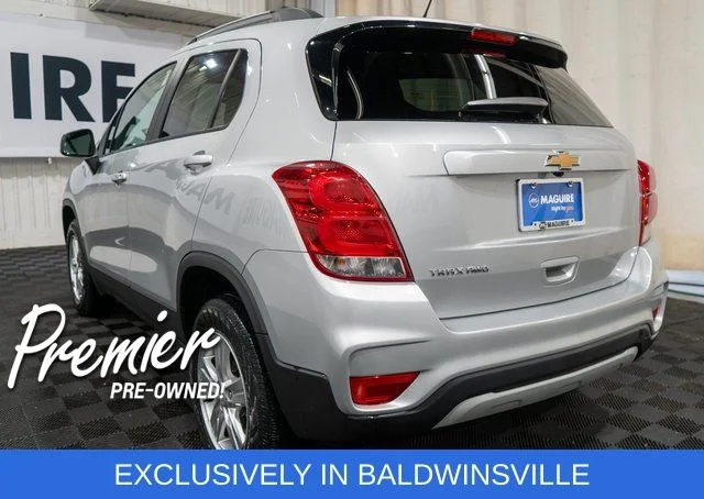 Used 2022 Silver Chevrolet LT image 7