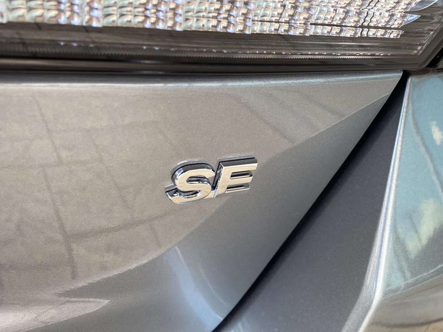 New 2027 Mercury Gray Metallic Mitsubishi 2.0 SE AWC image 9