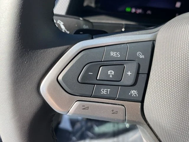 2026 Volkswagen Atlas Cross Sport SEL Premium R-LINE - Photo 32