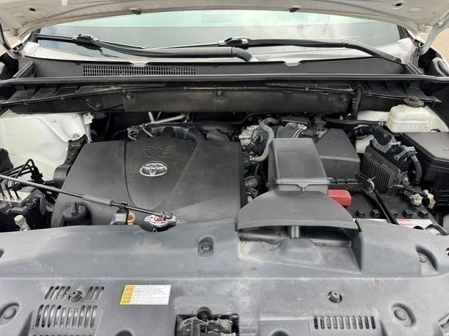 Used 2019 White Toyota Limited Platinum image 15