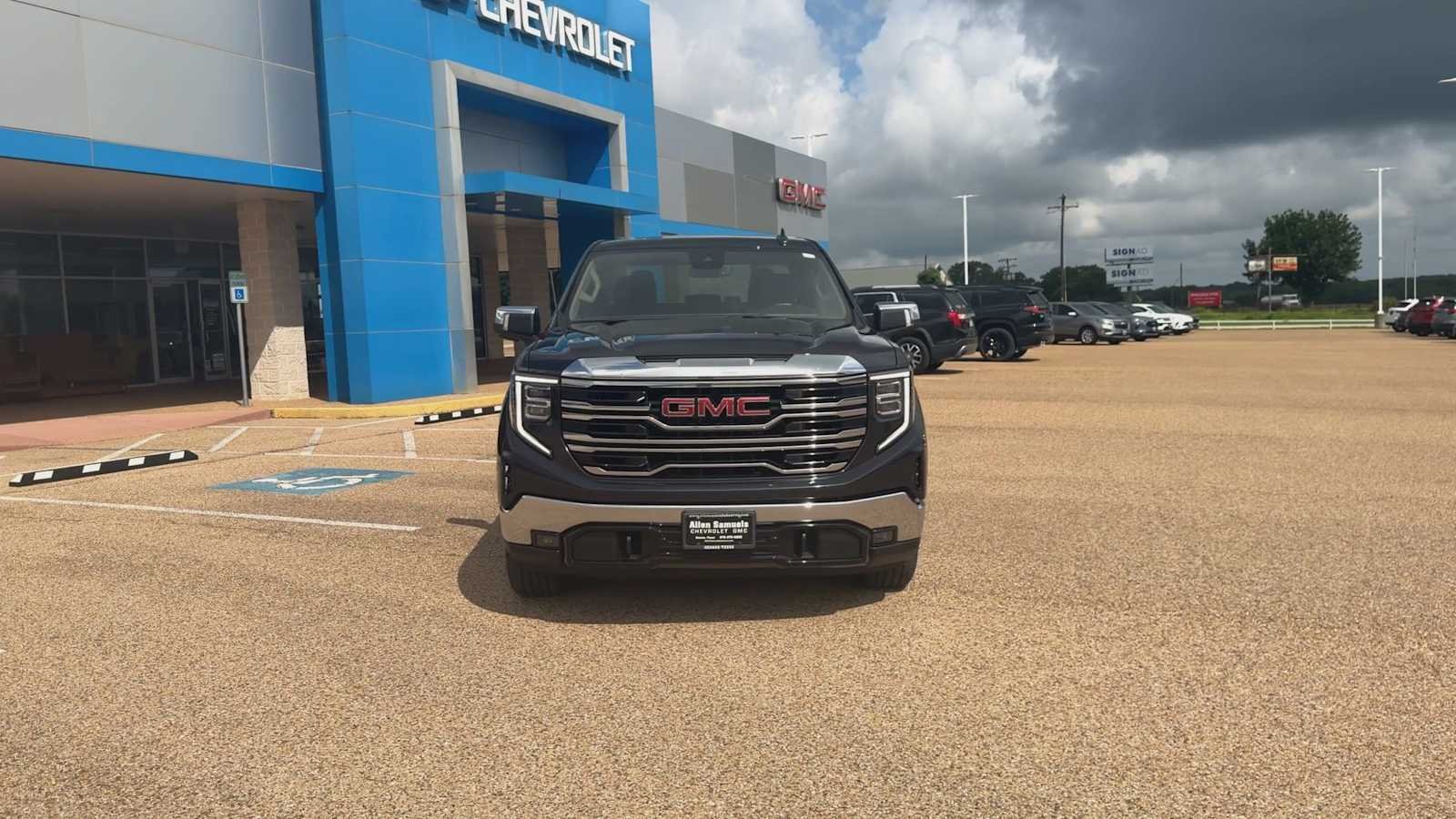 Used 2026 Titanium Rush Metallic GMC SLT image 3