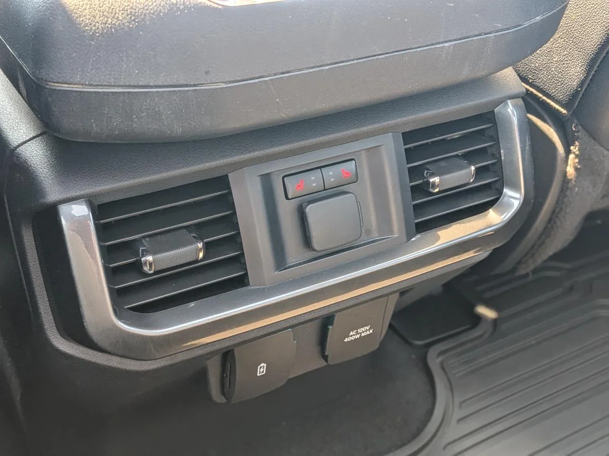 Used 2023 Black Ford Lariat image 18