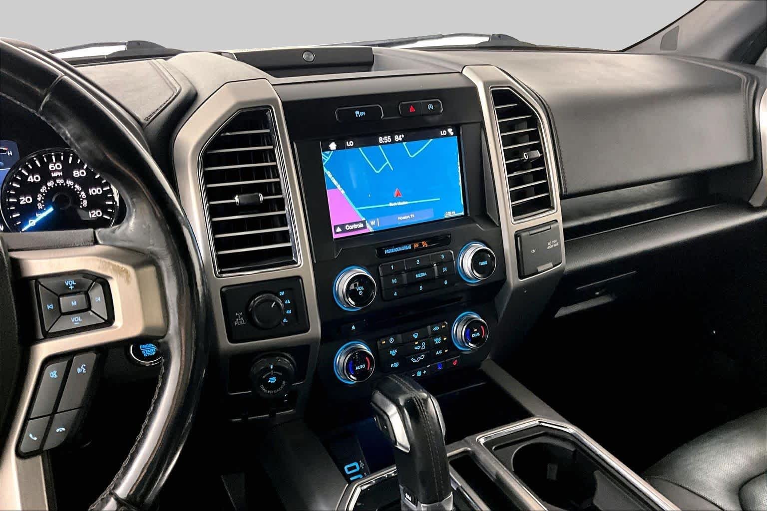Used 2018 Magnetic Metallic Ford Platinum image 7