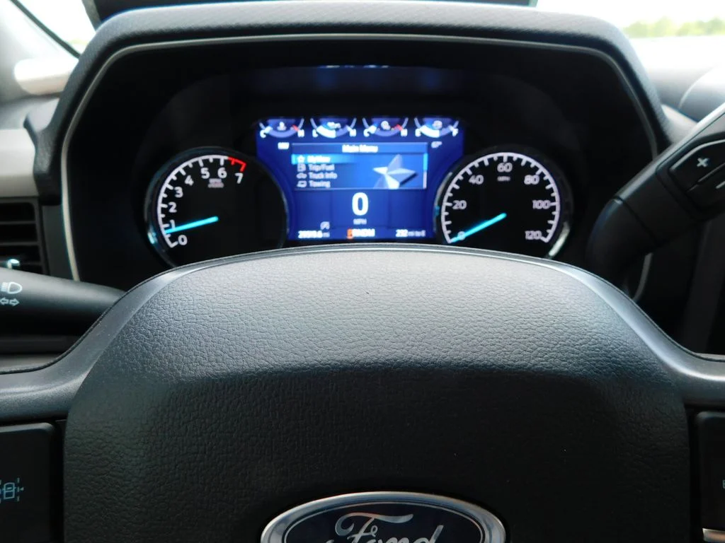 Used 2023 Oxford White Ford XLT image 33