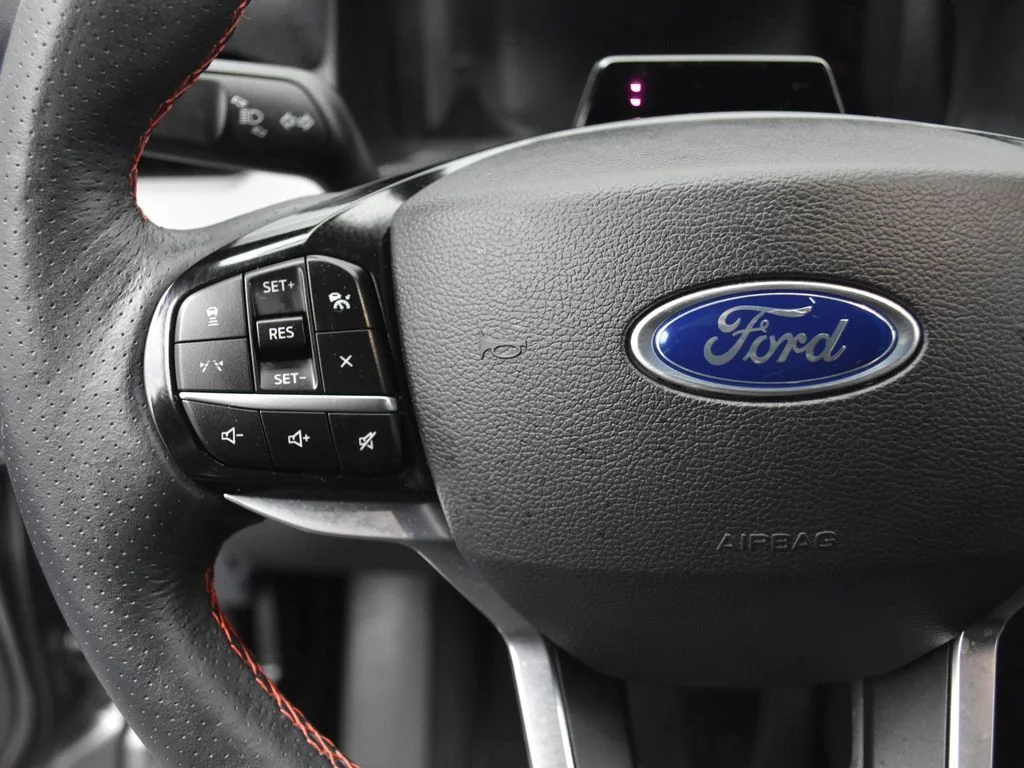Certified Used 2025 Gray Metallic Ford ST-Line image 18