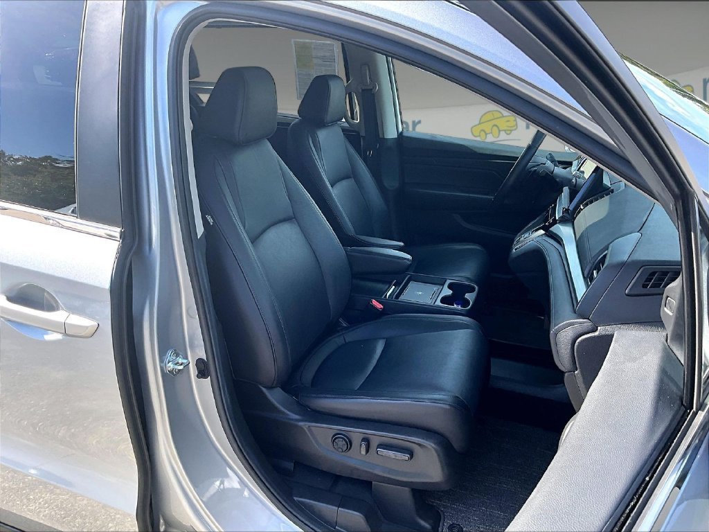 Used 2025 Black Honda EX-L image 11