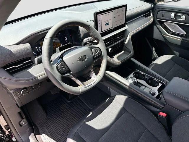 New 2026 Black Metallic Ford Tremor image 6
