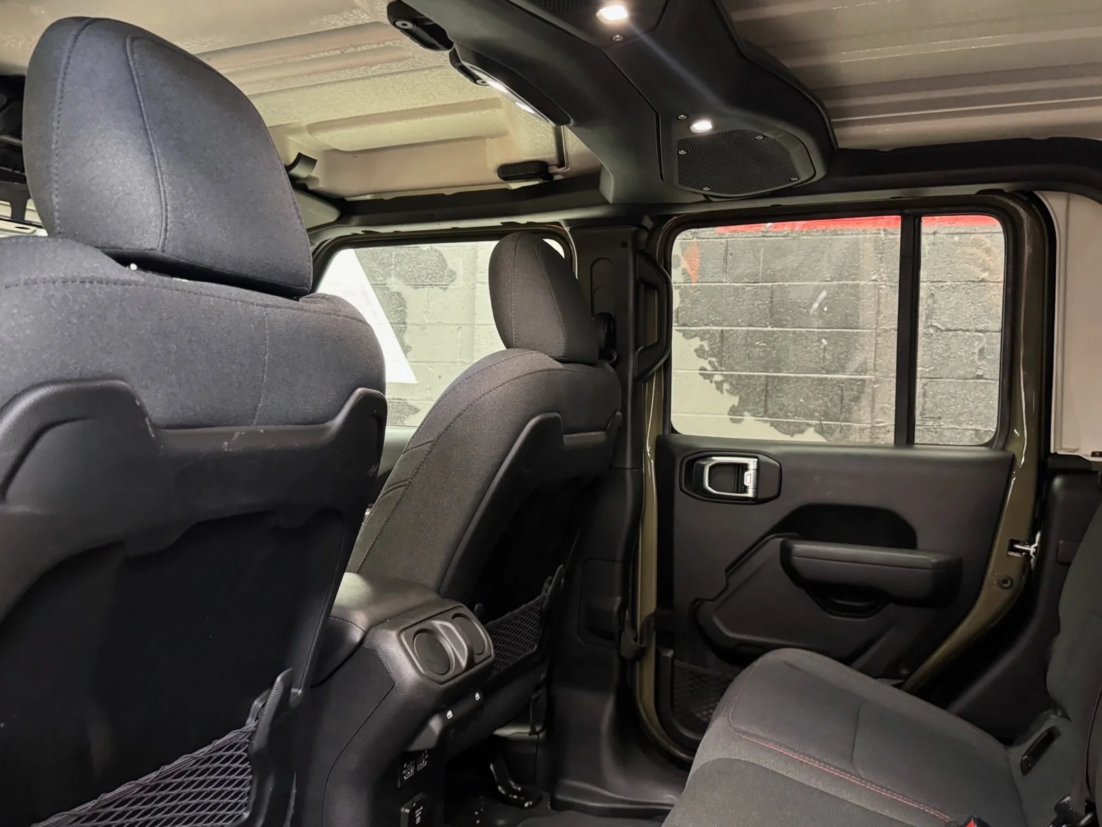 Used 2026  Jeep Rubicon image 31