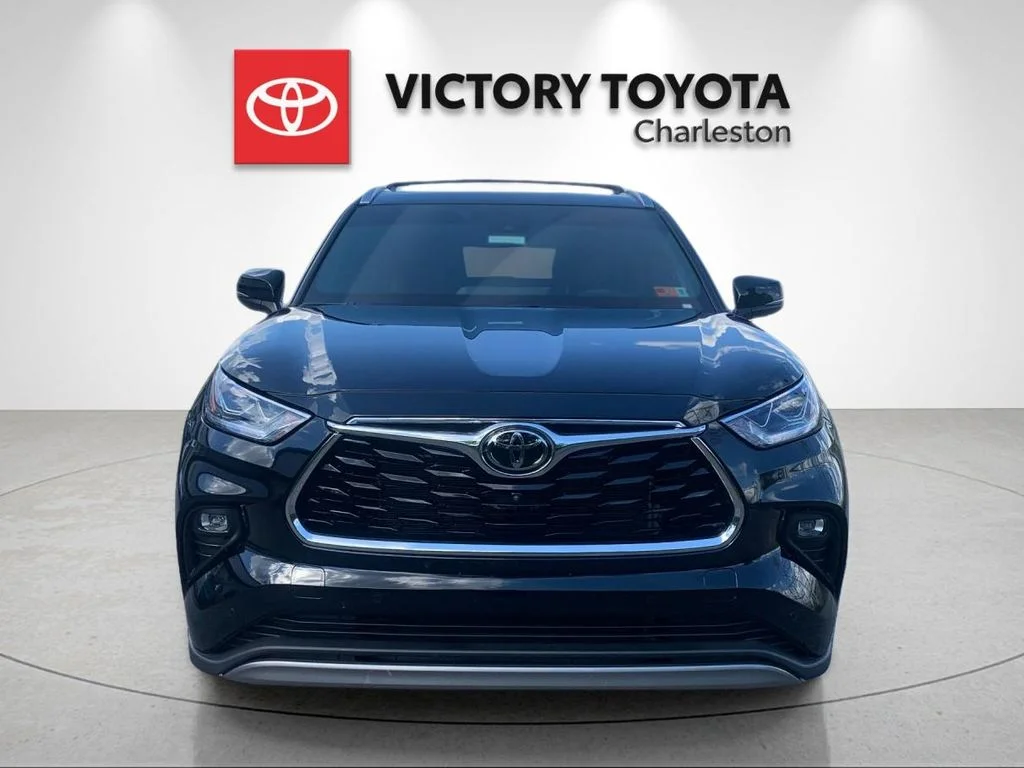 Used 2026 Black Toyota Platinum image 8