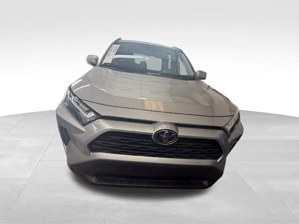 Used 2025 Silver Toyota XLE image 10