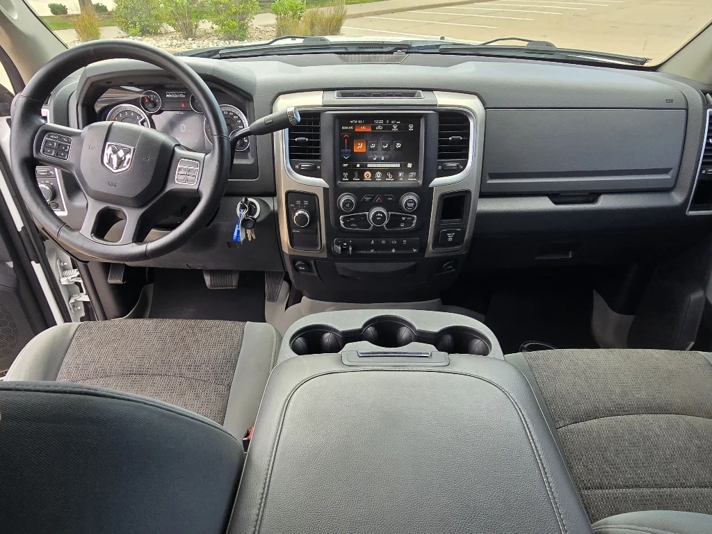 Used 2015 Bright White Clearcoat Ram Big Horn image 25