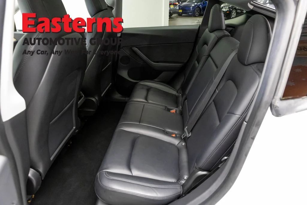 Used 2021 White Tesla Long Range image 18