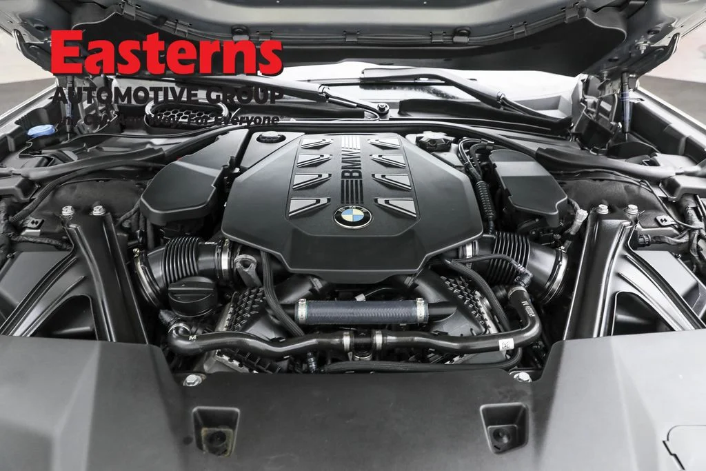 Used 2023 Gray BMW 760i xDrive image 7