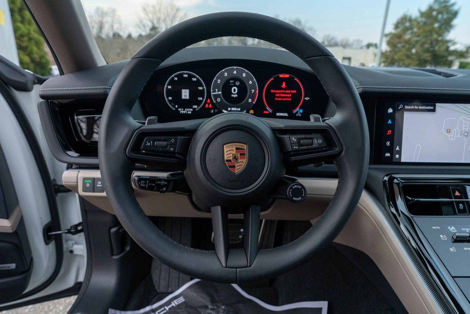 Used 2025 White Porsche  image 26