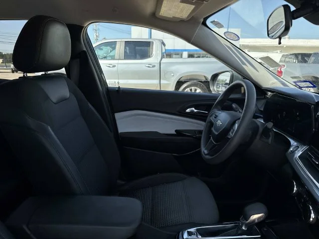 Used 2025 Gray Chevrolet LT image 22