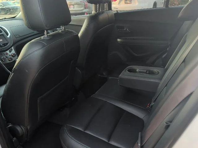 Used 2015 White Chevrolet LTZ image 10
