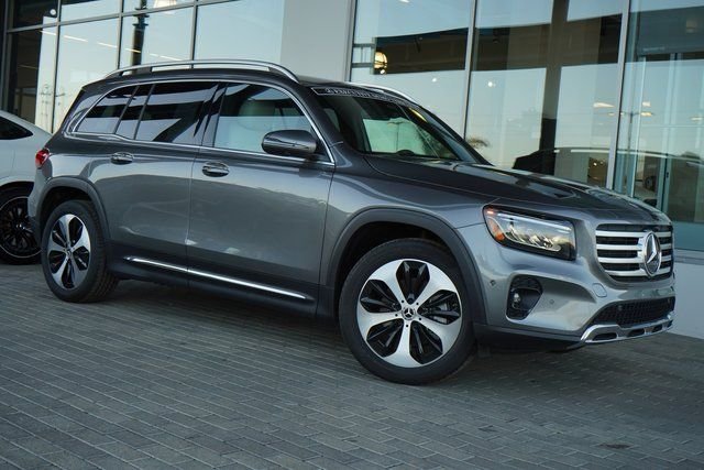 2026 Mercedes-Benz GLB GLB 250's photo