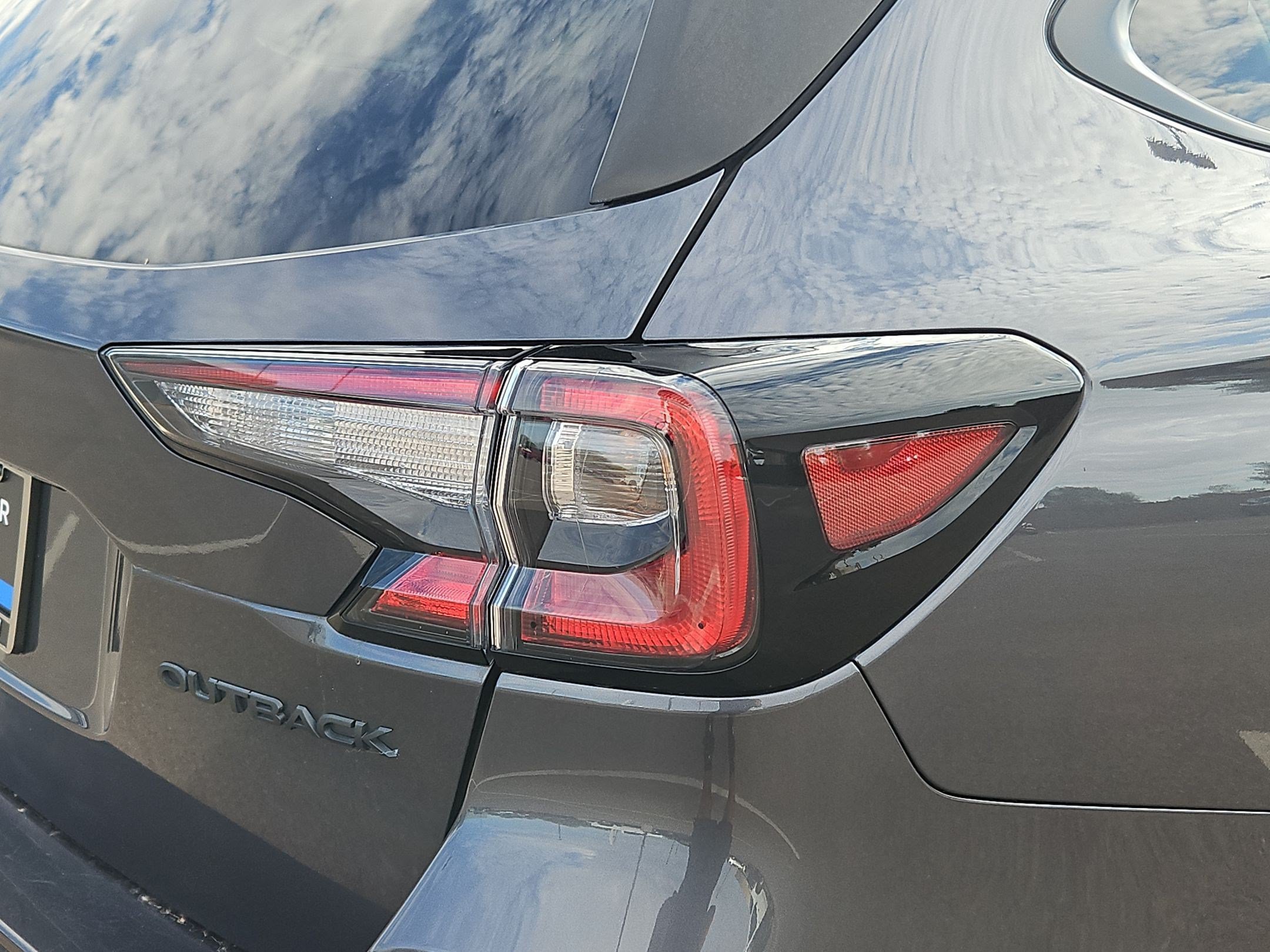 2025 Subaru Outback Onyx Edition - Photo 11