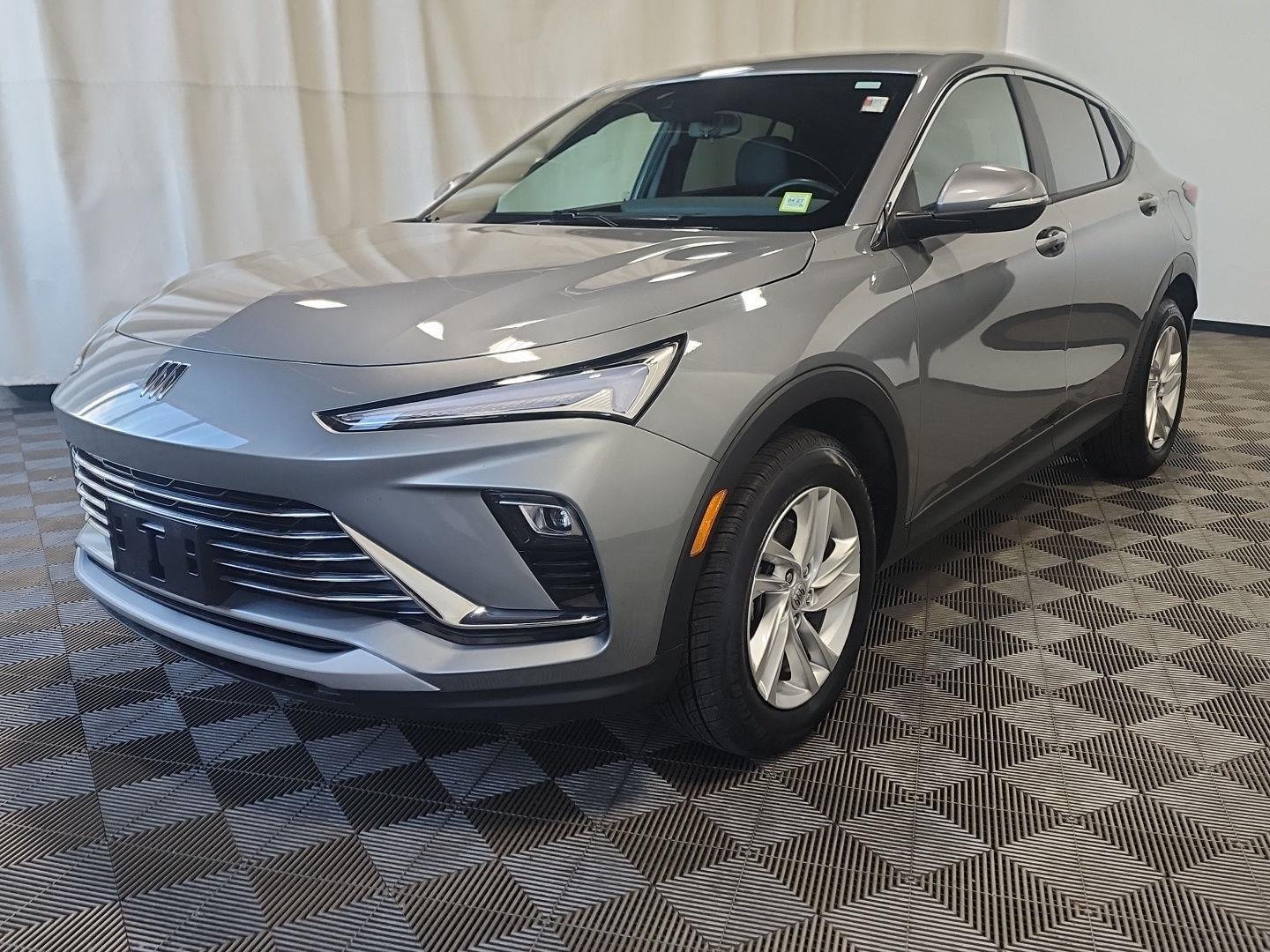 Used 2024 Gray Metallic Buick Preferred image 3