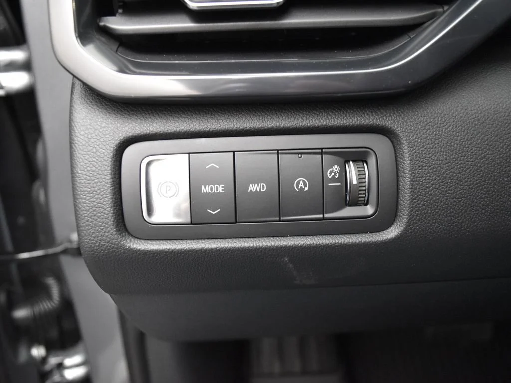 2026 GMC Acadia AT4 - Photo 14