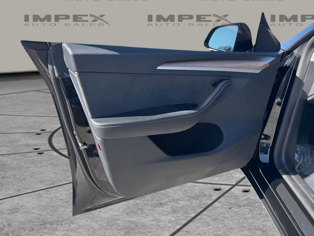 Used 2025 Black Tesla Long Range image 28